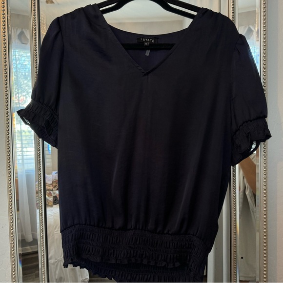Women’s navy dress blouse, good condition. Size M - Picture 2 of 3